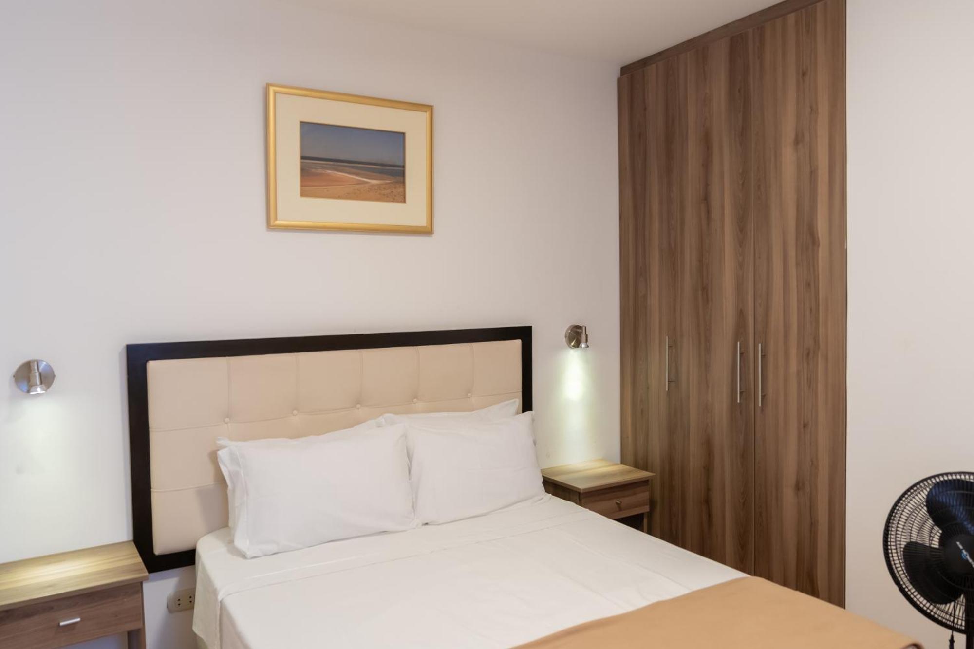 Hostal Los Frayles Паракас Екстер'єр фото