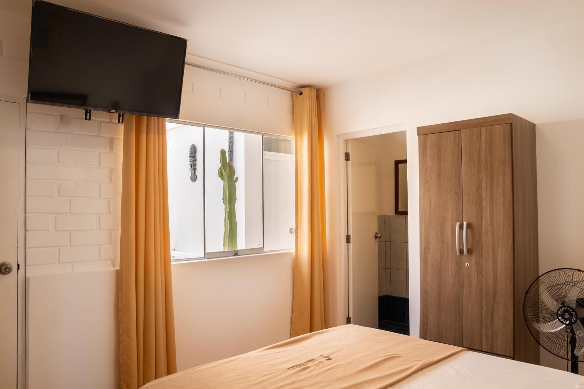 Hostal Los Frayles Паракас Екстер'єр фото
