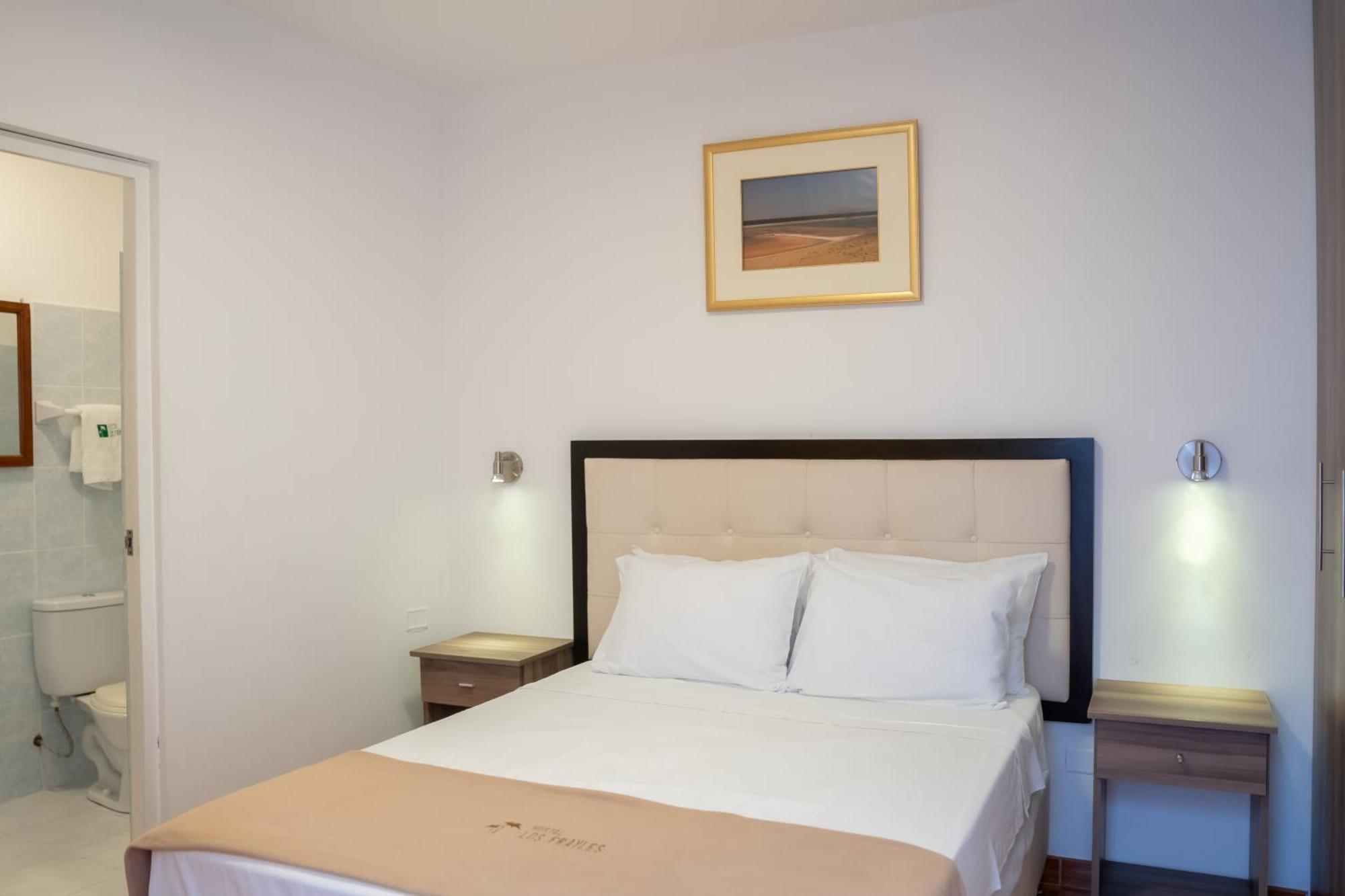 Hostal Los Frayles Паракас Екстер'єр фото