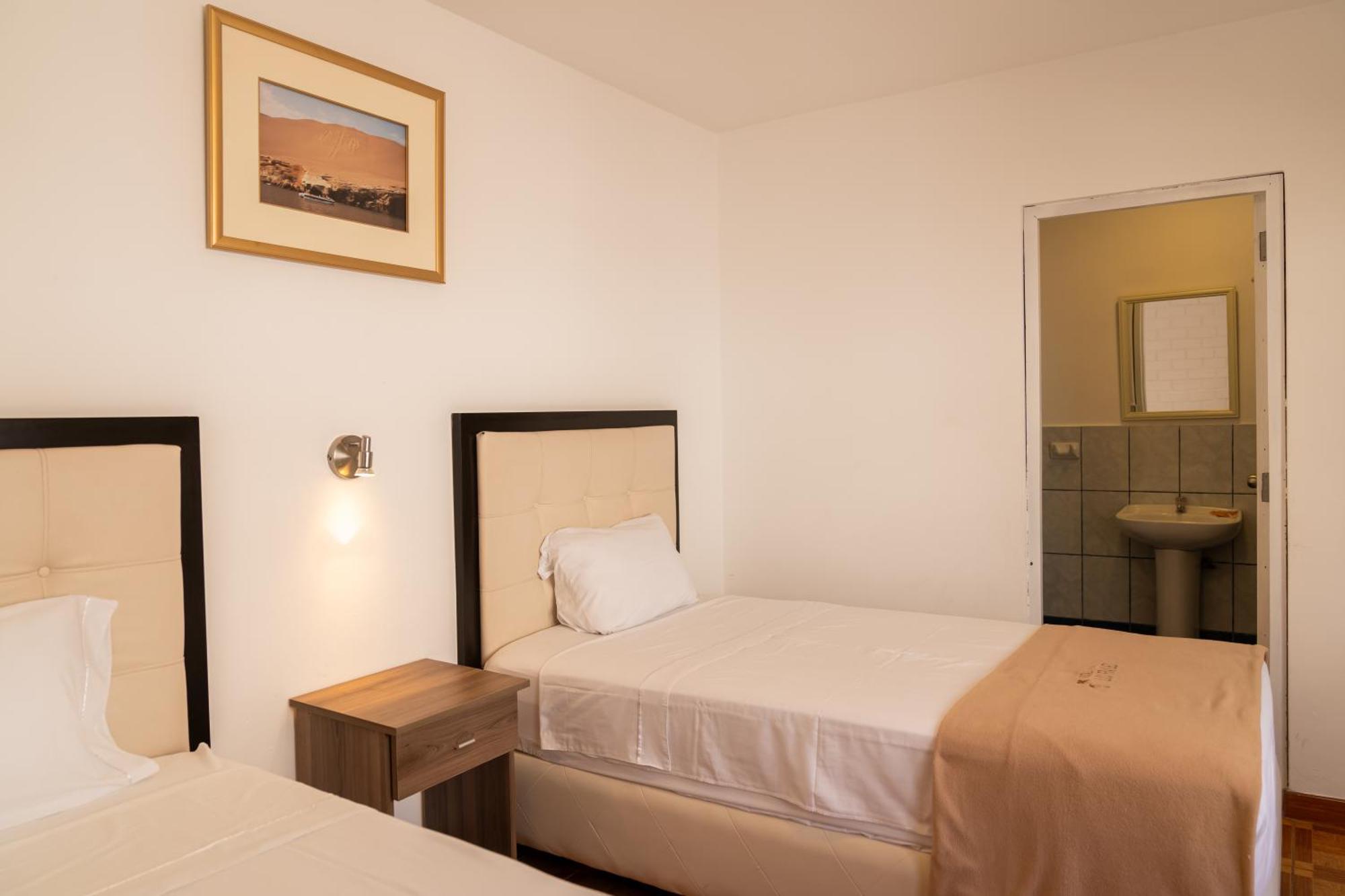 Hostal Los Frayles Паракас Екстер'єр фото